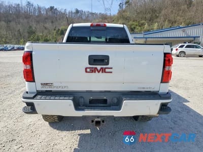Zdjęcie 6 z 11 samochodu: 2016 GMC SIERRA K2500 DENALI VIN:1GT12UE83GF226058 - miniatura