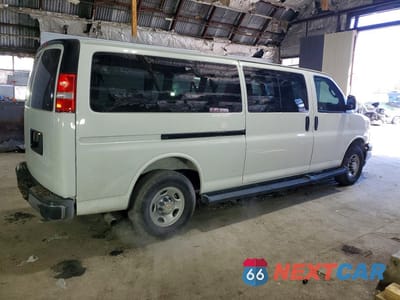 Trzecie zdjęcie samochodu z tyłu: 2025 CHEVROLET EXPRESS G3500 LT VIN:1GAZGPFP2S1228958 - miniatura