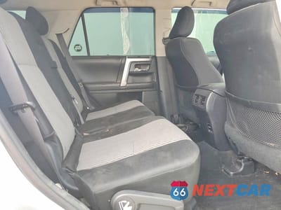Zdjęcie 11 z 14 samochodu: 2016 TOYOTA 4RUNNER SR5 VIN:JTEBU5JR2G5356241 - miniatura