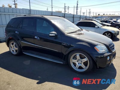 Czwarte zdjęcie samochodu z boku: 2008 MERCEDES-BENZ ML 63 AMG VIN:4JGBB77E78A342673 - miniatura