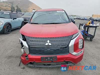 Piąte zdjęcie samochodu w środku: 2024 MITSUBISHI OUTLANDER SE VIN:JA4J4VA85RZ069750 - miniatura