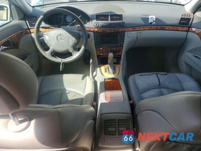 Zdjęcie 8 z 12 samochodu: 2005 MERCEDES-BENZ E 320 CDI VIN:WDBUF26J25A679474 - miniatura