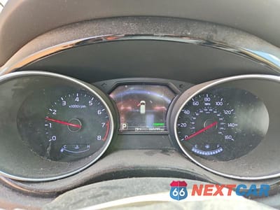 Zdjęcie 9 z 12 samochodu: 2015 KIA SEDONA SX VIN:KNDMC5C13F6036135 - miniatura