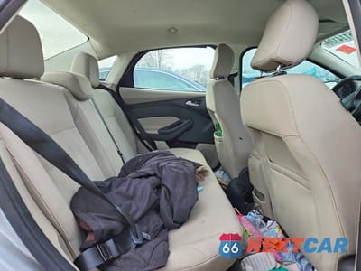 Zdjęcie 10 z 11 samochodu: 2017 FORD FOCUS SE VIN:1FADP3F21HL312335 - miniatura