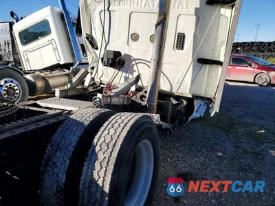 Zdjęcie 9 z 10 samochodu: 2010 INTERNATIONAL PROSTAR PR - SEMI TRUCK VIN:3HSCUAPR0AN192192 - miniatura