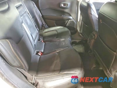 Zdjęcie 11 z 12 samochodu: 2019 JEEP COMPASS LATITUDE VIN:3C4NJDBB2KT593455 - miniatura