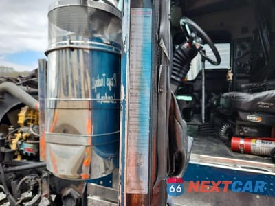 Zdjęcie 13 z 13 samochodu: 2004 KENWORTH CONSTRUCTION W900 VIN:1XKWDB9X94J063743 - miniatura