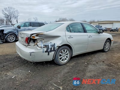 Trzecie zdjęcie samochodu z tyłu: 2004 LEXUS ES 330 BASE VIN:JTHBA30G640015546 - miniatura