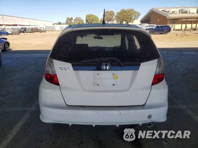 Zdjęcie 6 z 11 samochodu: 2012 HONDA FIT SPORT VIN:JHMGE8H52CC015728 - miniatura