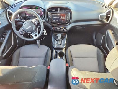 Zdjęcie 8 z 11 samochodu: 2023 KIA SOUL LX VIN:KNDJ23AU9P7851474 - miniatura