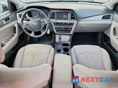 Zdjęcie 8 z 12 samochodu: 2016 HYUNDAI SONATA SE VIN:5NPE24AF7GH273749 - miniatura
