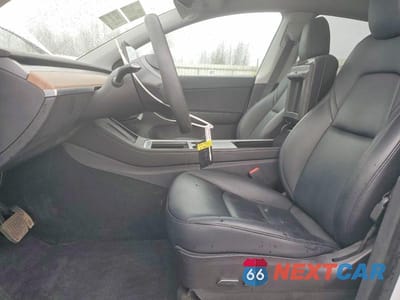 Zdjęcie 7 z 13 samochodu: 2021 TESLA MODEL Y VIN:5YJYGAEE5MF196386 - miniatura