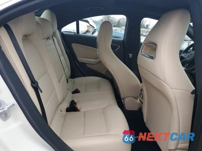 Zdjęcie 10 z 11 samochodu: 2018 MERCEDES-BENZ CLA 250 4MATIC VIN:WDDSJ4GB9JN542907 - miniatura