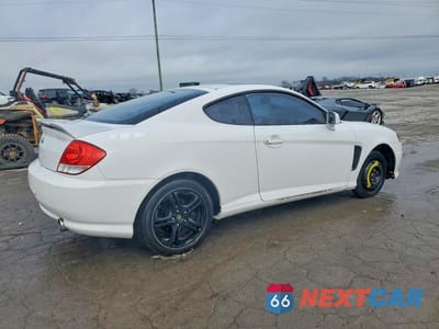Trzecie zdjęcie samochodu z tyłu: 2005 HYUNDAI TIBURON GS VIN:KMHHM65DX5U174840 - miniatura