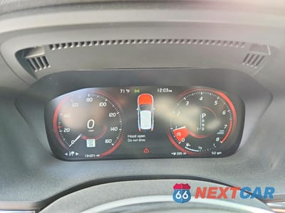 Zdjęcie 9 z 14 samochodu: 2020 VOLVO XC60 T6 MOMENTUM VIN:YV4A22RK6L1553715 - miniatura