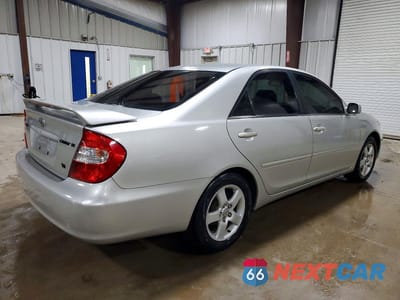Trzecie zdjęcie samochodu z tyłu: 2002 TOYOTA CAMRY SE V6 VIN:4T1BF30K72U003219 - miniatura