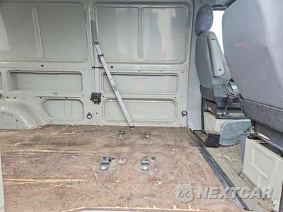 Zdjęcie 11 z 13 samochodu: 2005 DODGE SPRINTER 2500 DELIVERY VAN VIN:WD0PD644055803606 - miniatura