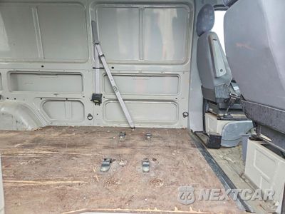 Zdjęcie 11 z 13 samochodu: 2005 DODGE SPRINTER 2500 DELIVERY VAN VIN:WD0PD644055803606 - miniatura