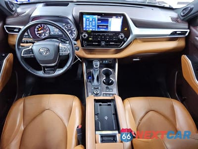 Zdjęcie 8 z 13 samochodu: 2022 TOYOTA HIGHLANDER PLATINUM VIN:5TDFZRBH1NS215737 - miniatura