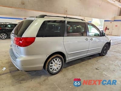 Trzecie zdjęcie samochodu z tyłu: 2007 TOYOTA SIENNA LE 7-PASSENGER VIN:5TDZK23C67S068491 - miniatura