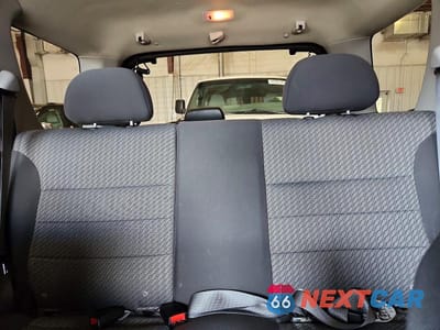 Zdjęcie 10 z 13 samochodu: 2004 FORD ESCAPE XLT VIN:1FMYU03104DA04992 - miniatura