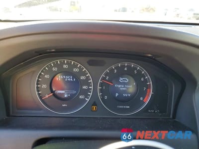 Zdjęcie 9 z 13 samochodu: 2010 VOLVO XC60 3.2 VIN:YV4960DL0A2099450 - miniatura