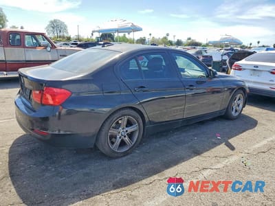 Trzecie zdjęcie samochodu z tyłu: 2013 BMW 328 I SULEV VIN:WBA3C1C53DF443762 - miniatura