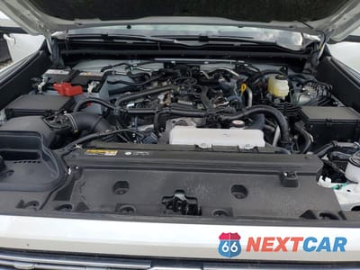 Zdjęcie 12 z 13 samochodu: 2025 TOYOTA 4RUNNER LIMITED VIN:JTEVA5BRXS5027378 - miniatura