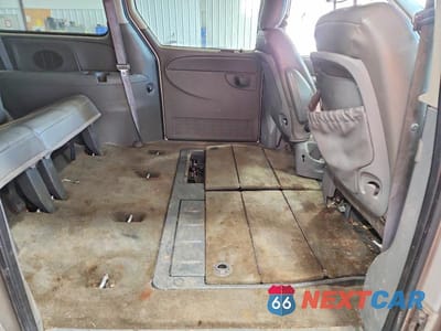 Zdjęcie 11 z 14 samochodu: 2007 DODGE GRAND CARAVAN SXT VIN:2D4GP44LX7R317096 - miniatura