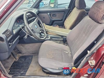 Zdjęcie 7 z 11 samochodu: 1987 BMW 325 E AUTOMATIC VIN:WBAAE6405H1706290 - miniatura