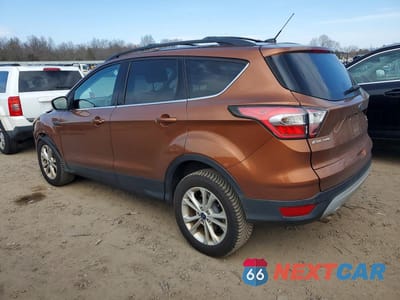 Drugie zdjęcie samochodu z przodu: 2017 FORD ESCAPE SE VIN:1FMCU9GD2HUA07580 - miniatura