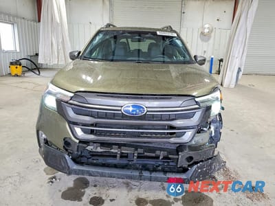 Piąte zdjęcie samochodu w środku: 2025 SUBARU FORESTER PREMIUM VIN:JF2SLDDC5SH464001 - miniatura