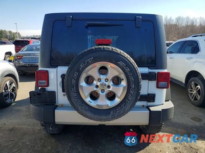 Zdjęcie 6 z 13 samochodu: 2015 JEEP WRANGLER UNLIMITED SAHARA VIN:1C4HJWEG7FL689843 - miniatura