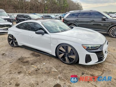 Czwarte zdjęcie samochodu z boku: 2023 AUDI E-TRON GT PRESTIGE VIN:WAUEJBFW5P7007776 - miniatura