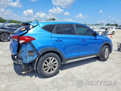 Trzecie zdjęcie samochodu z tyłu: 2018 HYUNDAI TUCSON SE POP, SE PLUS, ECO, SPORT, VALUE, ULTIMATE BASE VIN:KM8J33A46JU621523 - miniatura