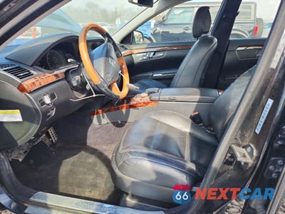 Zdjęcie 7 z 11 samochodu: 2011 MERCEDES-BENZ S 550 VIN:WDDNG7BB4BA387082 - miniatura