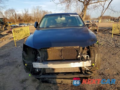 Piąte zdjęcie samochodu w środku: 2017 AUDI Q5 PREMIUM VIN:WA1C2AFPXHA099895 - miniatura