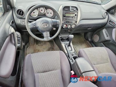 Zdjęcie 8 z 11 samochodu: 2005 TOYOTA RAV4 BASE VIN:JTEGD20V950059271 - miniatura