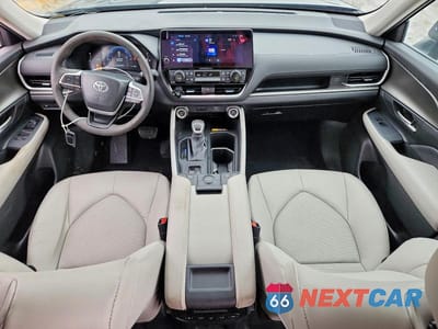 Zdjęcie 8 z 13 samochodu: 2025 TOYOTA GRAND HIGHLANDER HYBRID XLE VIN:5TDACAB57SS058777 - miniatura