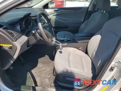 Zdjęcie 7 z 11 samochodu: 2015 HYUNDAI SONATA HYBRID BASE VIN:KMHEC4A40FA134186 - miniatura