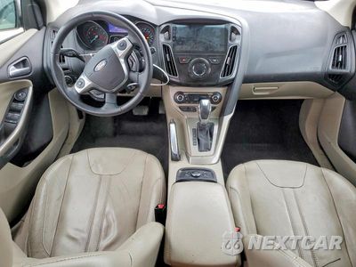 Zdjęcie 8 z 12 samochodu: 2012 FORD FOCUS SEL VIN:1FAHP3M29CL452758 - miniatura