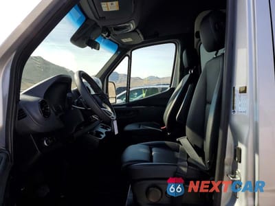 Zdjęcie 7 z 12 samochodu: 2024 MERCEDES-BENZ SPRINTER 2500 VIN:W1Z4NFHY3RP710327 - miniatura