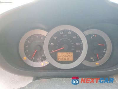 Zdjęcie 9 z 13 samochodu: 2007 TOYOTA RAV4 BASE VIN:JTMBD33V576047196 - miniatura