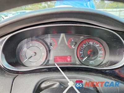 Zdjęcie 9 z 12 samochodu: 2013 DODGE DART SE VIN:1C3CDFAA8DD127707 - miniatura