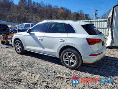 Drugie zdjęcie samochodu z przodu: 2019 AUDI Q5 PREMIUM VIN:WA1ANAFY5K2113808 - miniatura