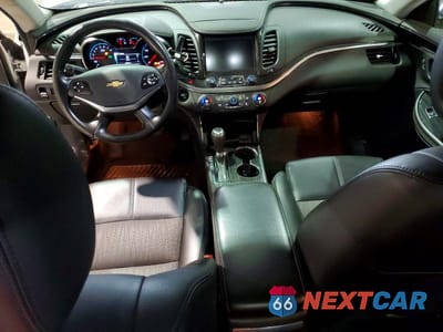 Zdjęcie 8 z 12 samochodu: 2018 CHEVROLET IMPALA LT VIN:2G1105SA0J9124566 - miniatura