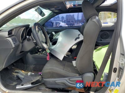 Zdjęcie 7 z 13 samochodu: 2011 SCION TC BASE VIN:JTKJF5C72B3022570 - miniatura