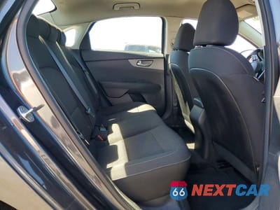 Zdjęcie 10 z 11 samochodu: 2019 KIA FORTE FE VIN:3KPF24AD8KE051480 - miniatura
