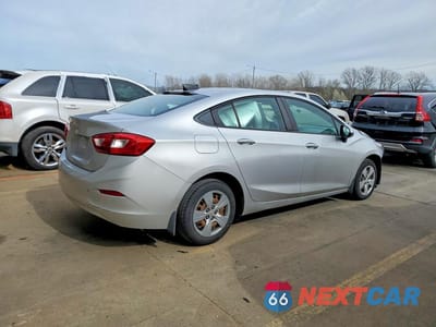 Trzecie zdjęcie samochodu z tyłu: 2018 CHEVROLET CRUZE LS VIN:1G1BC5SM3J7243834 - miniatura