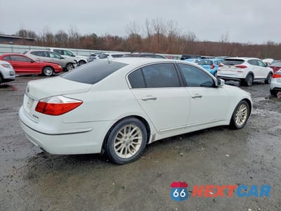 Trzecie zdjęcie samochodu z tyłu: 2009 HYUNDAI GENESIS 3.8L VIN:KMHGC46E09U061026 - miniatura